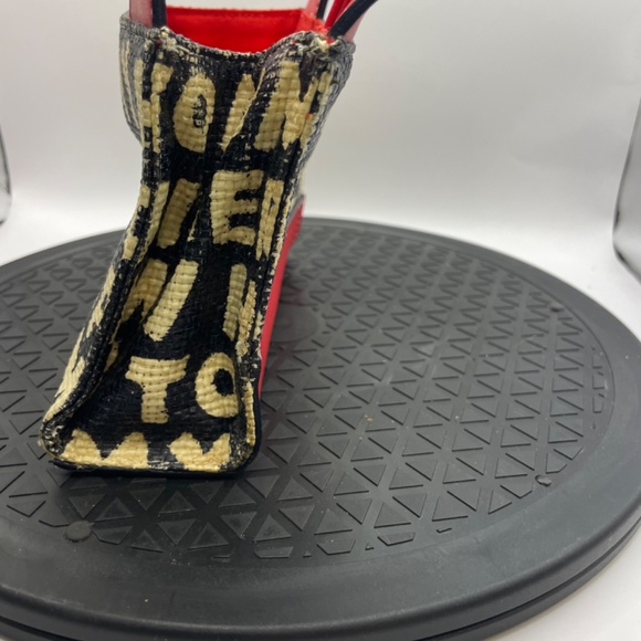 Tommy Hilfiger Handbag - Picture 3 of 6